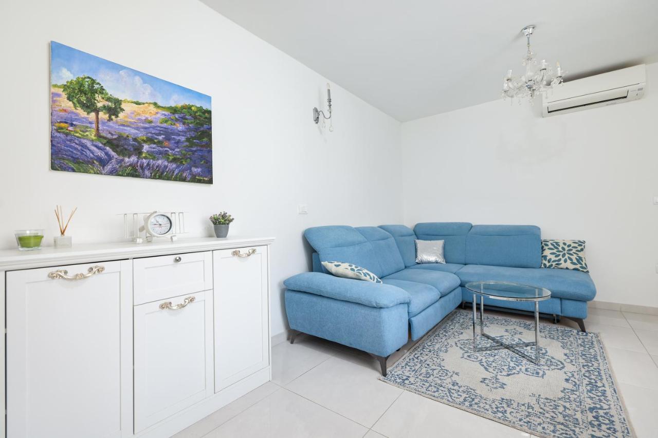Two Bedroom Apartment With A Balcony Relja Zadar Luaran gambar